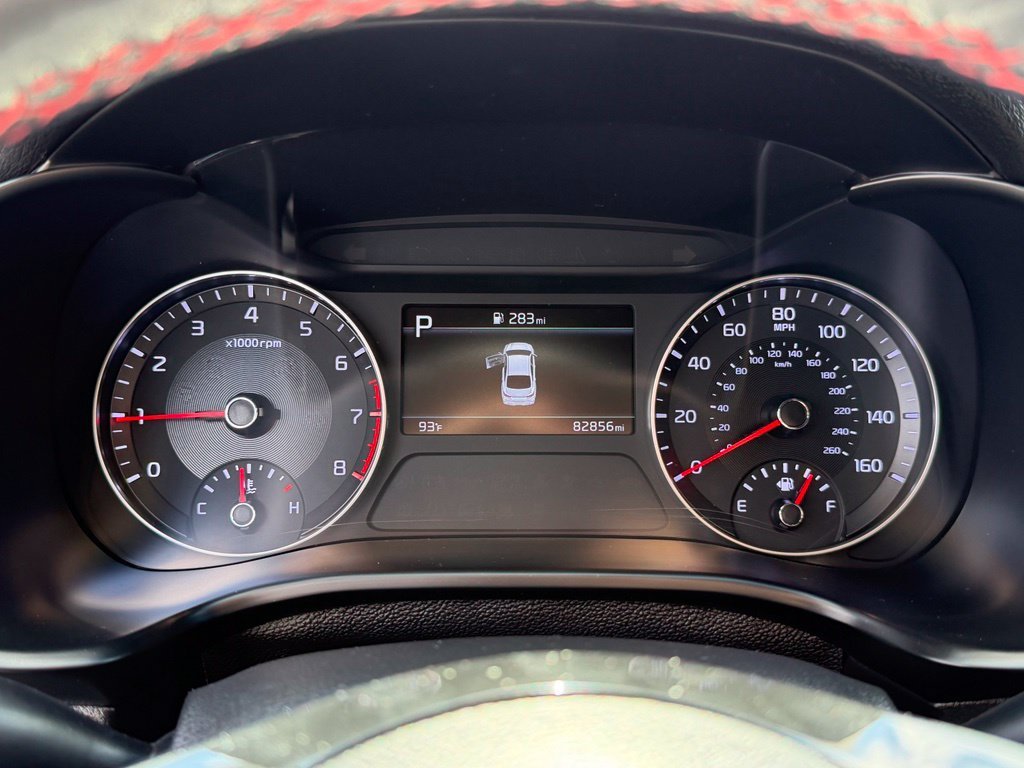 Used 2023 White Kia GT image 15