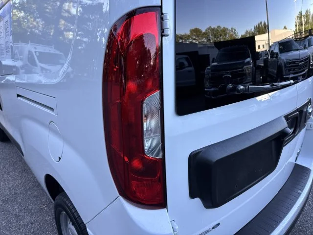 Used 2022 White Ram Base image 15