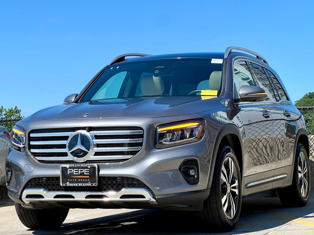 Certified Used 2026 Gray Mercedes-Benz GLB 250 image 4