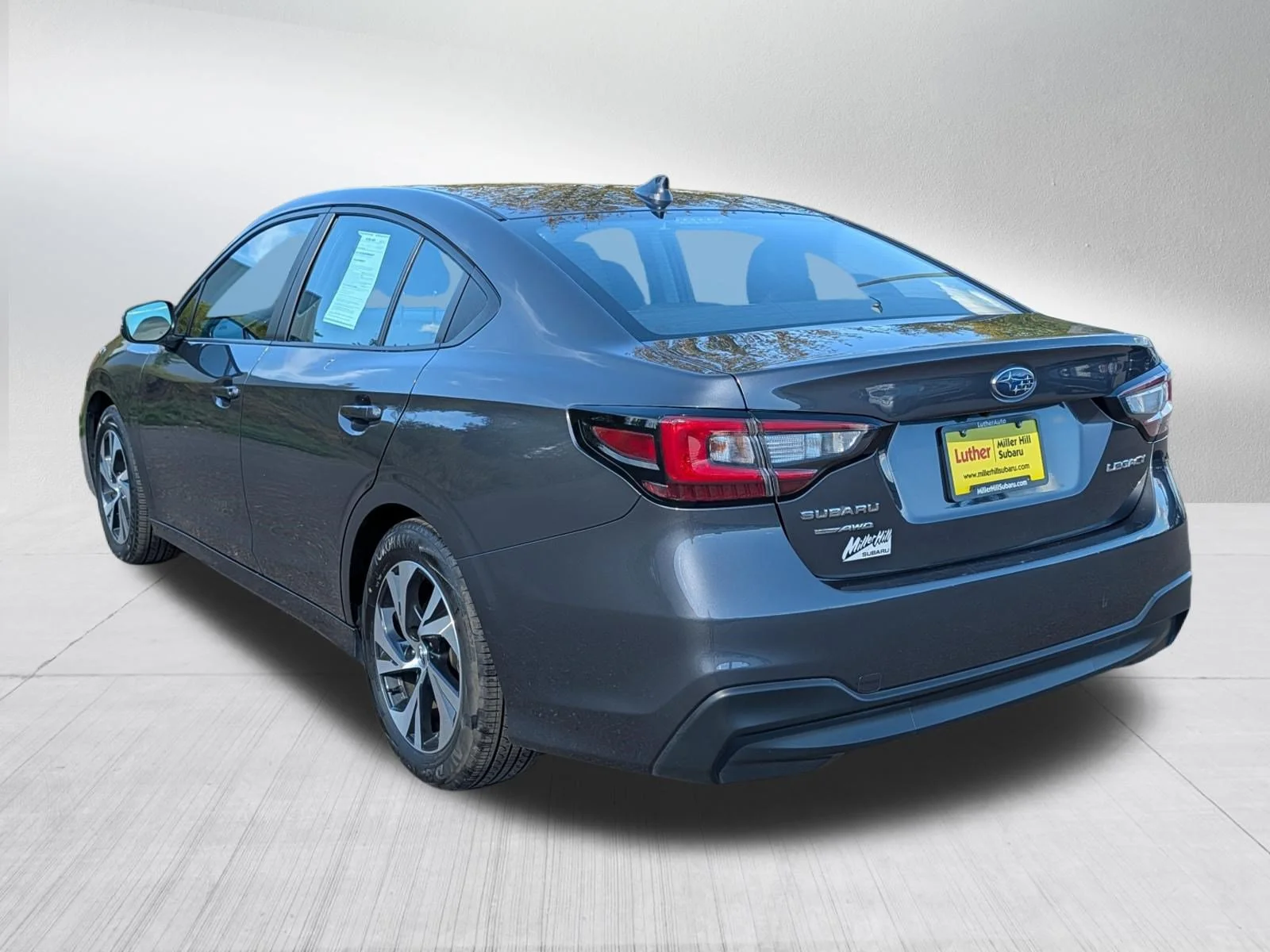 Used 2025 Magnetite Gray Metallic Subaru Premium image 5