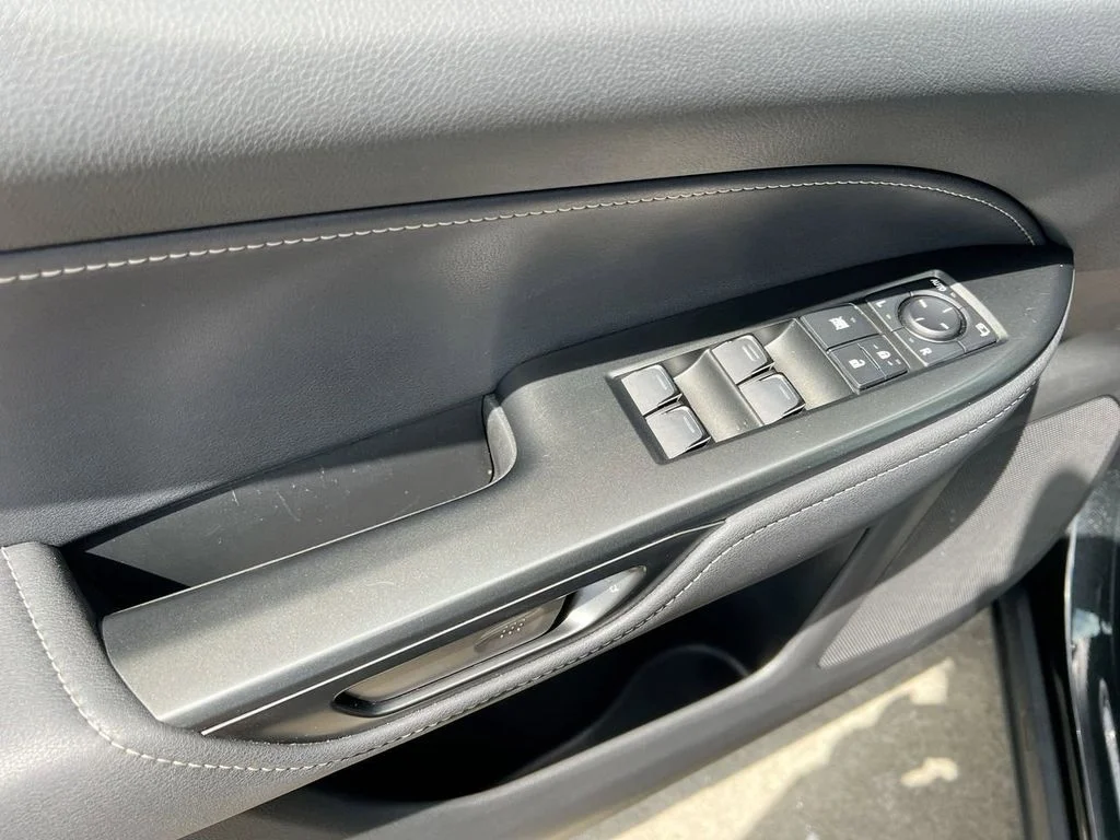 Certified Used 2025 CAVIAR Lexus 250 Base image 11