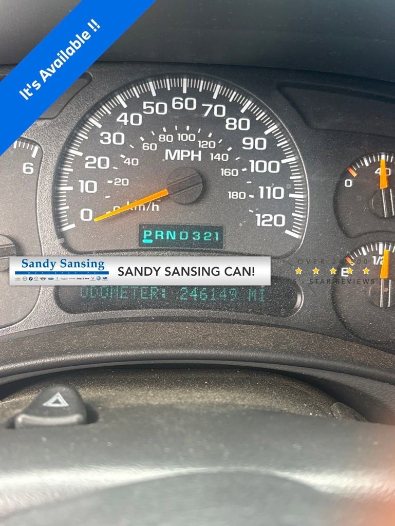 2005 Chevrolet Avalanche 2WD 1500 Series's photo