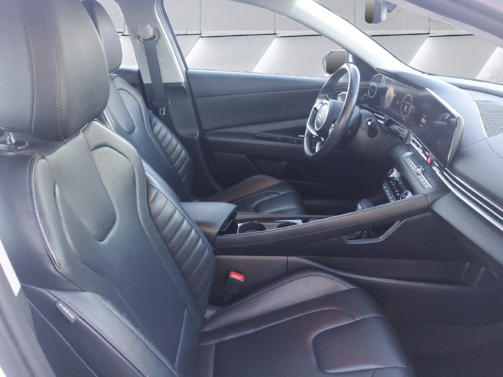 Used 2024 White Hyundai Limited image 13
