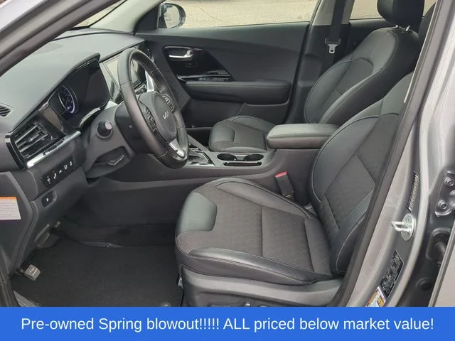 Used 2022 Gray Kia LXS image 23