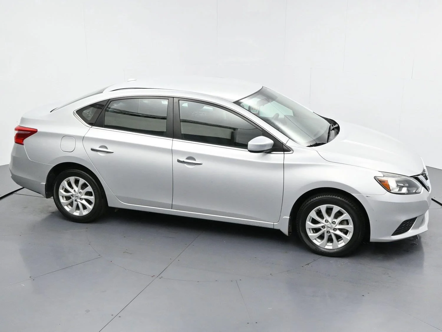 Used 2019 Brilliant Silver Metallic Nissan SV image 34