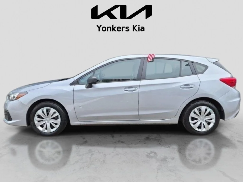 Used 2020 Silver Subaru Base image 9