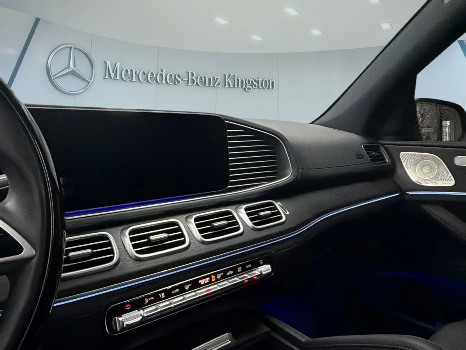 Certified Used 2025 Grey Mercedes-Benz GLE 450 image 24