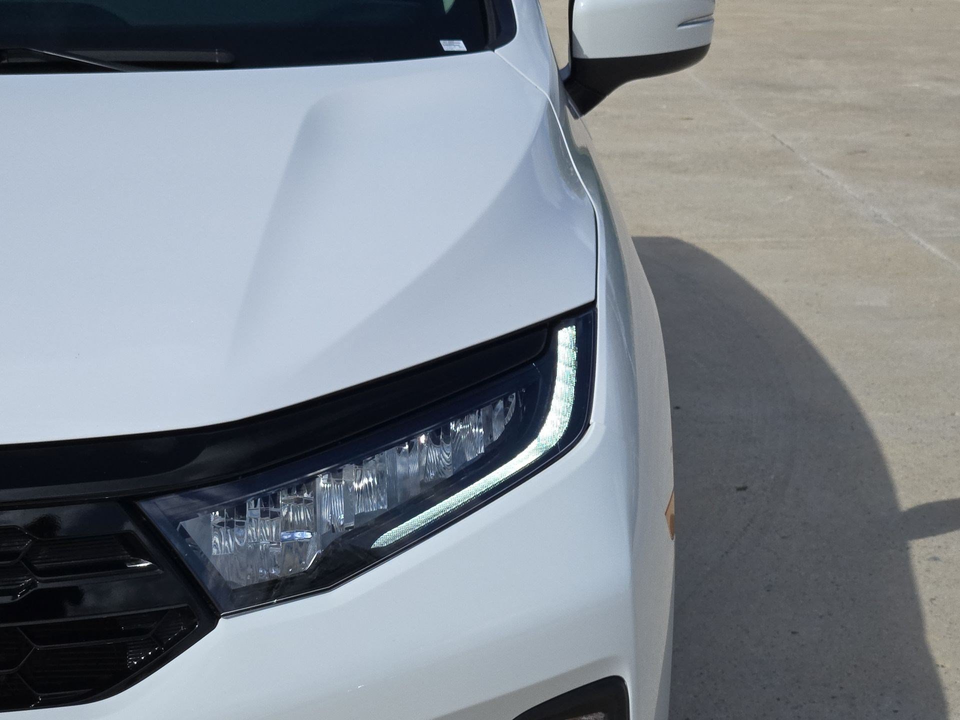 Certified Used 2026 Platinum White Pearl Honda Touring image 9