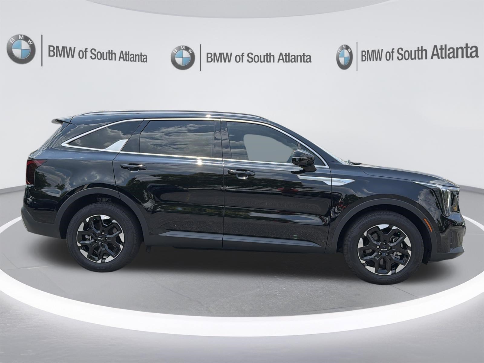 Used 2025 Ebony Black Kia S image 26