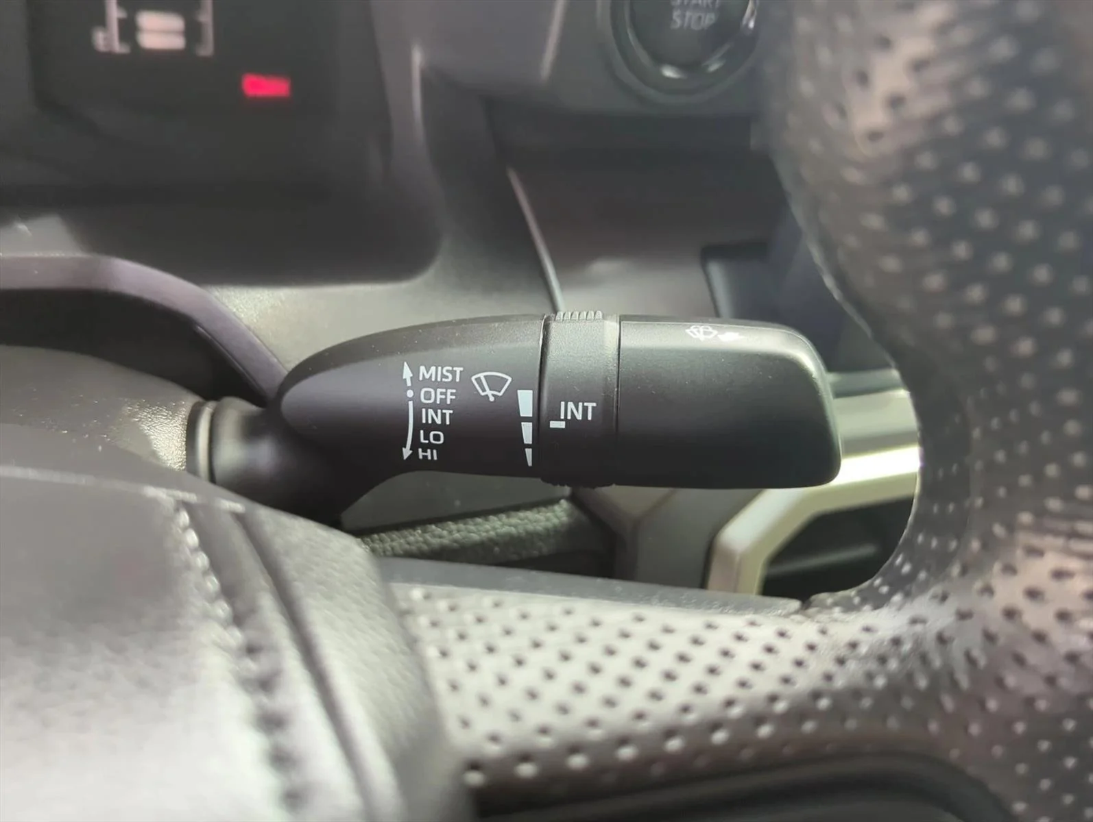 Used 2025 Underground Toyota SR5 image 21