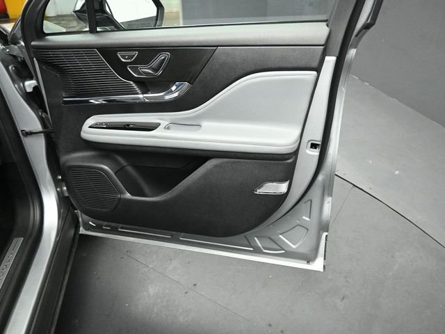 2022 LINCOLN CORSAIR - Image 32