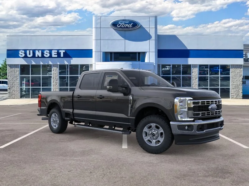 New 2026 Agate Black Metallic Ford XLT image 7