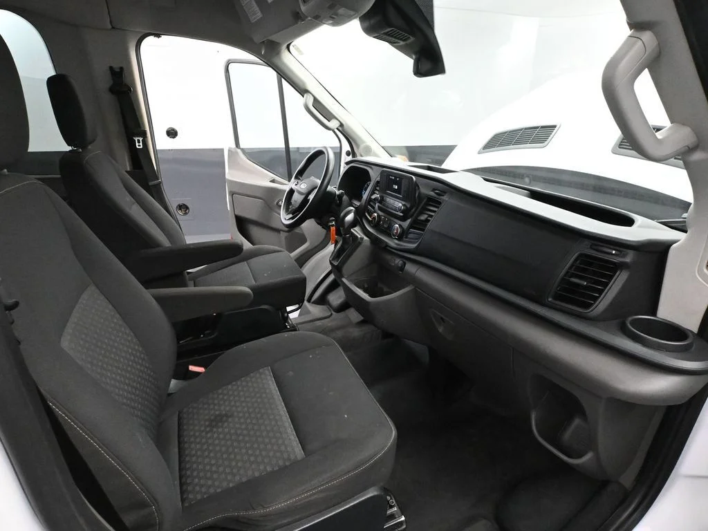 Used 2023 White Ford XL image 42