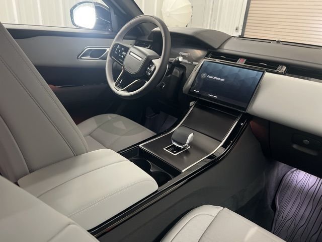 New 2026 Fuji White Land Rover Dynamic SE image 21