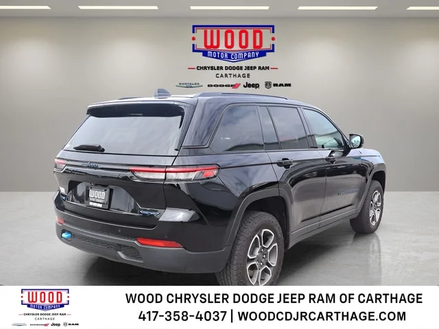 Used 2023 Diamond Black Crystal Pearlcoat Jeep Trailhawk 4xe image 3