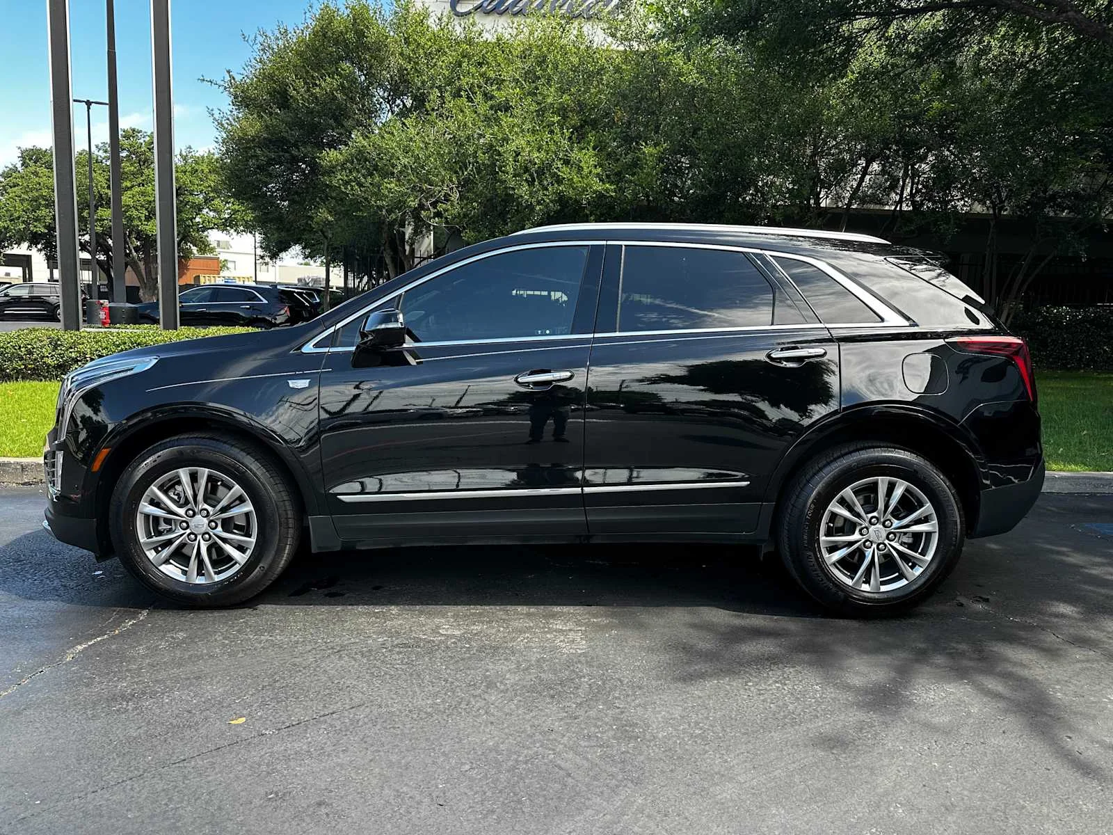 Certified Used 2023 Stellar Black Metallic Cadillac Premium Luxury image 5