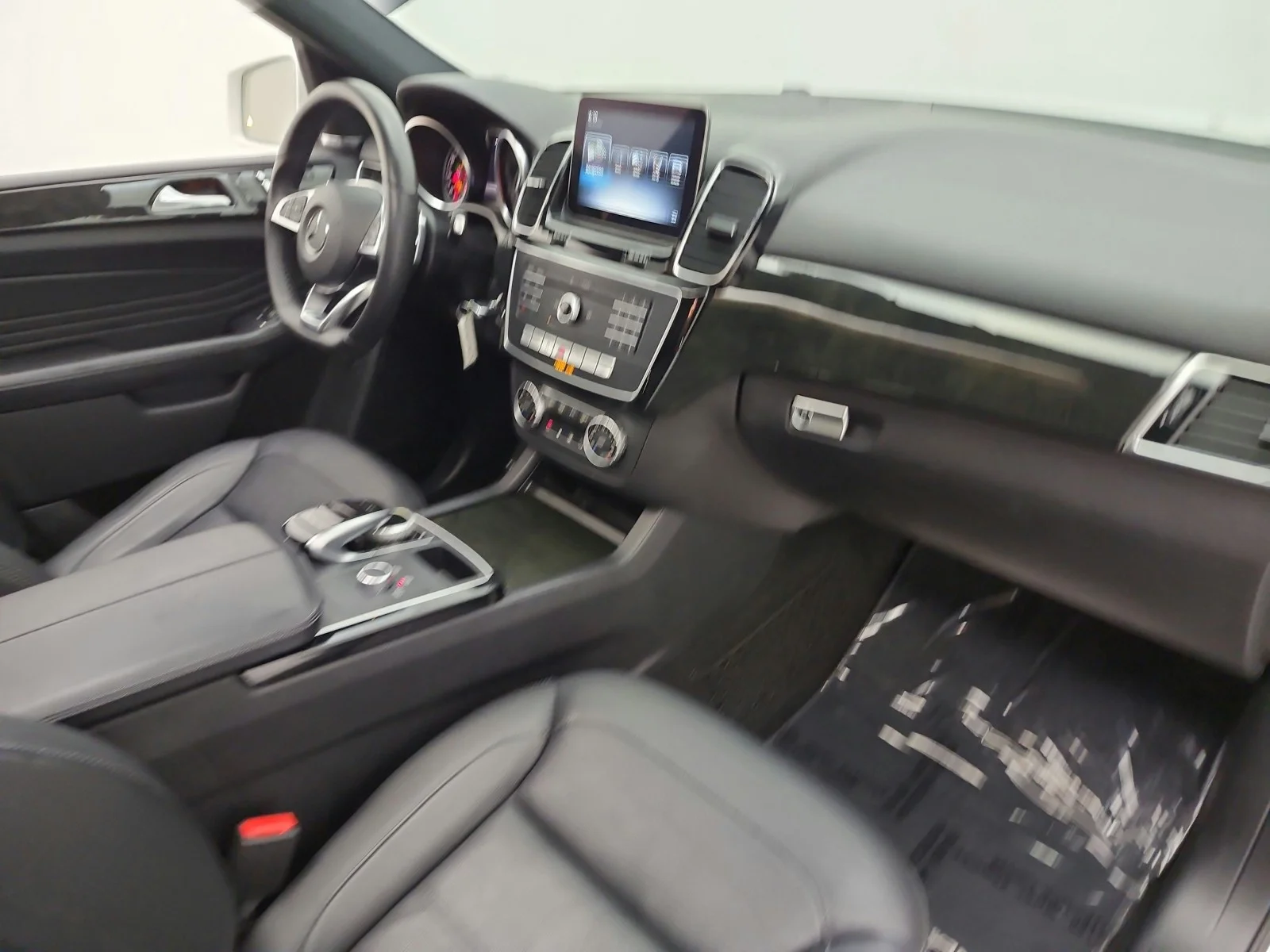 Used 2017 Polar White Mercedes-Benz GLE 350 SUV image 22
