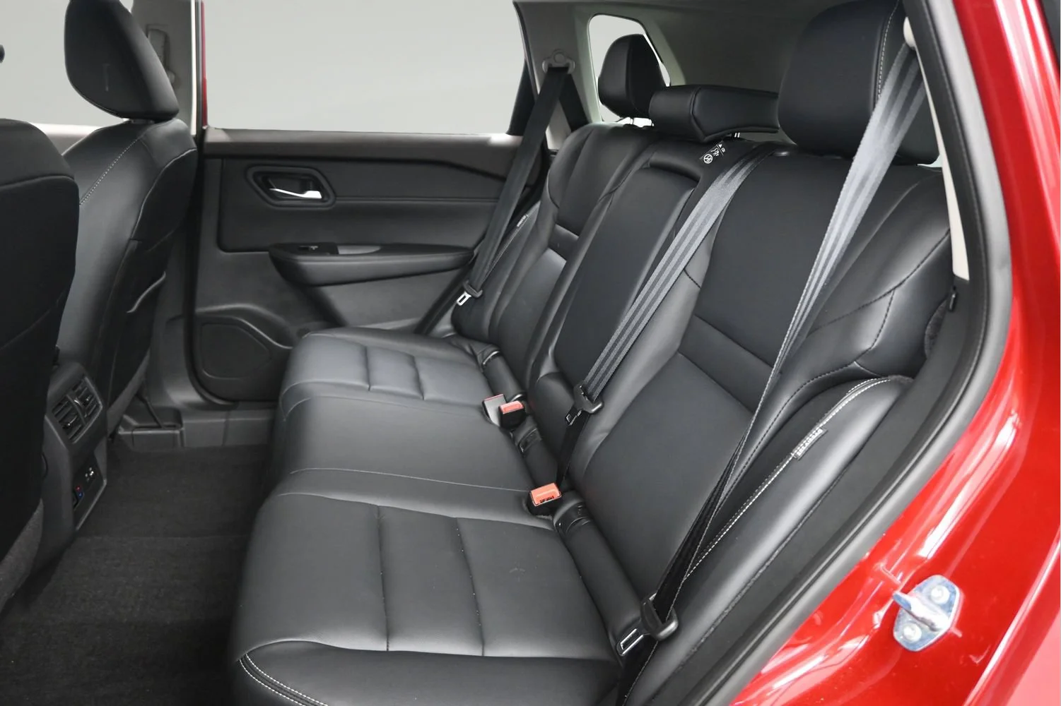 Certified Used 2023 Scarlet Ember Tintcoat Nissan SL image 11