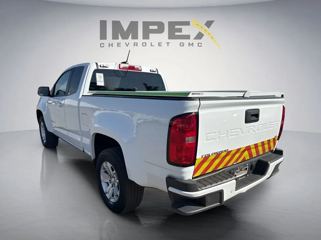 Used 2022 Summit White Chevrolet LT image 2