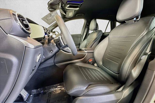 New 2026 Polar White Mercedes-Benz GLC 300 image 47