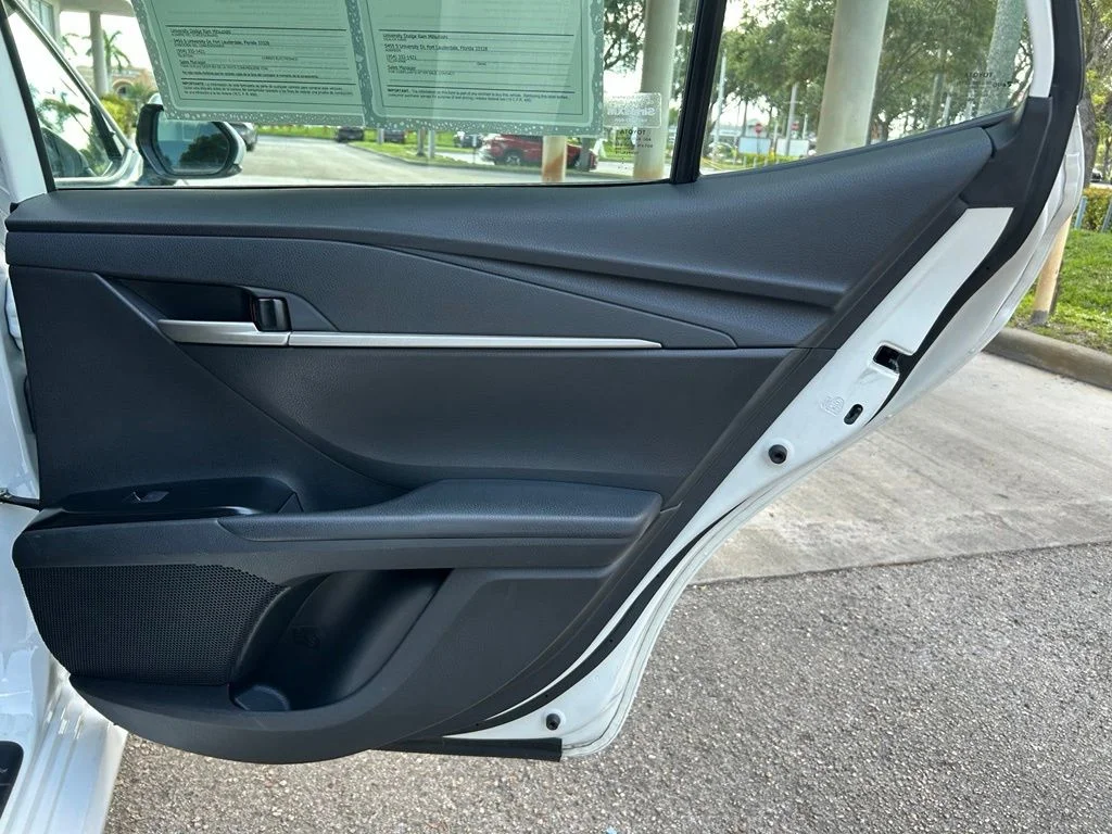 Used 2025 White Toyota LE image 28
