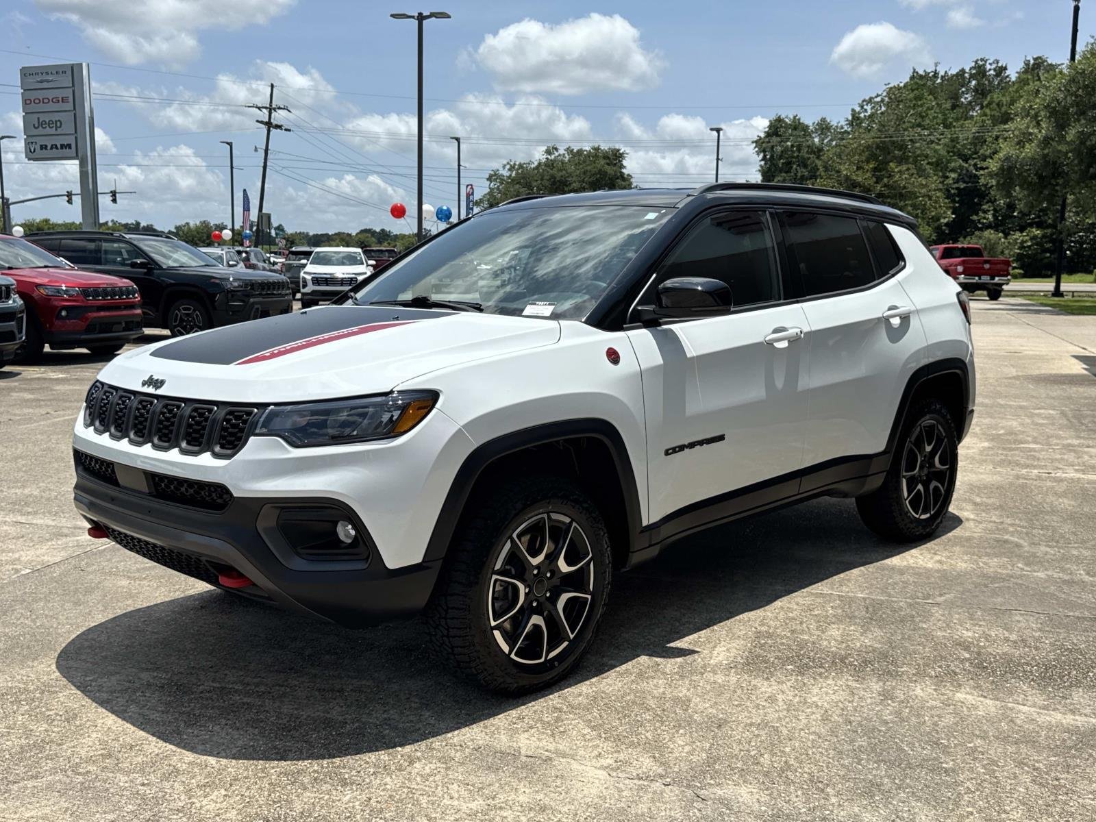 Used 2025 White Jeep Trailhawk image 3
