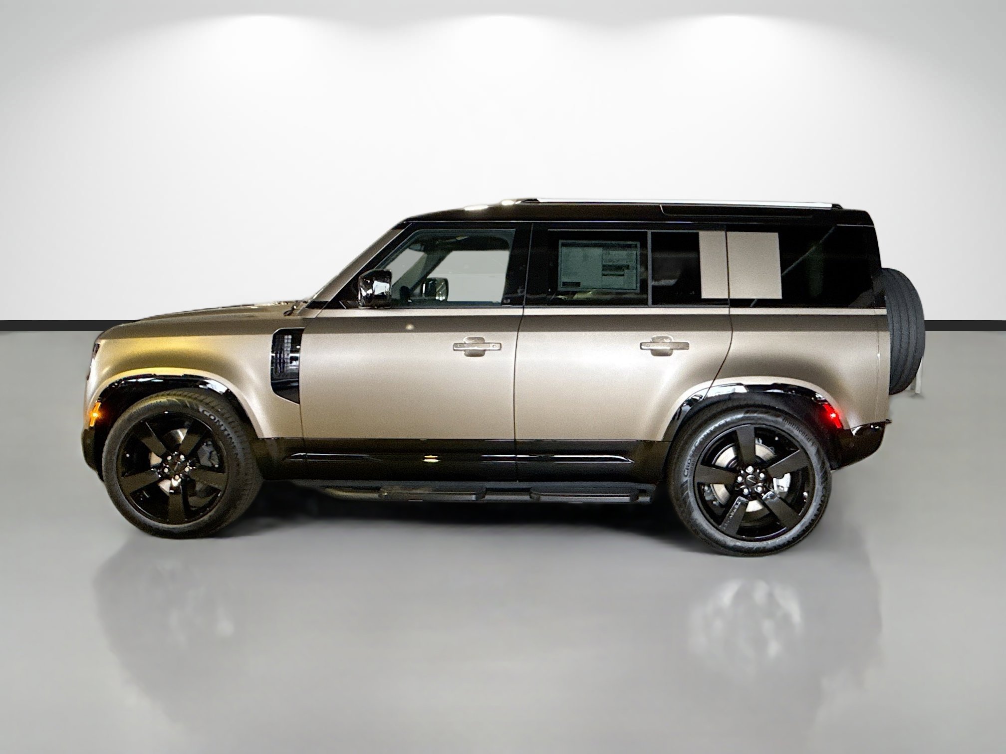 New 2026 Gondwana Stone LAND ROVER X-Dynamic SE image 2