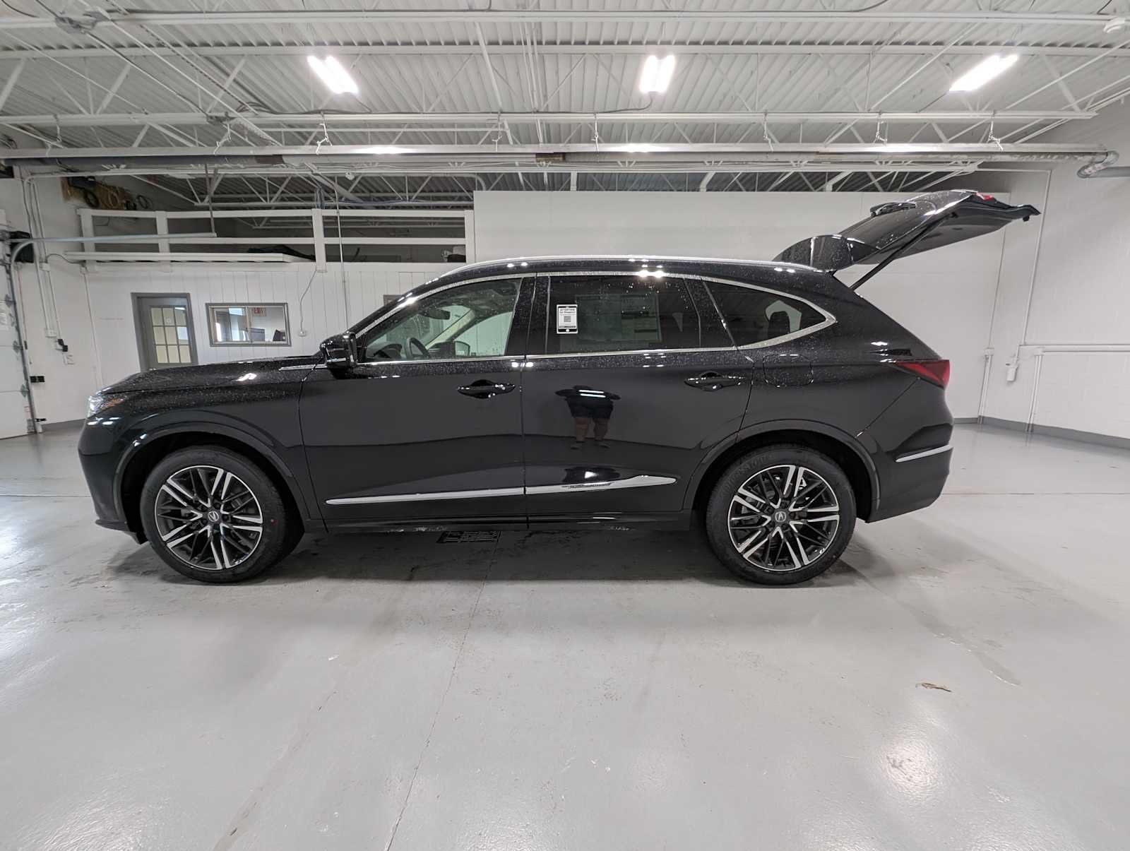 New 2026 Majestic Black Pearl Acura w/Advance Package image 10