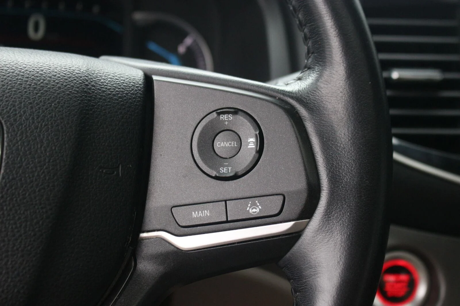 Used 2020 White Honda EX-L image 20