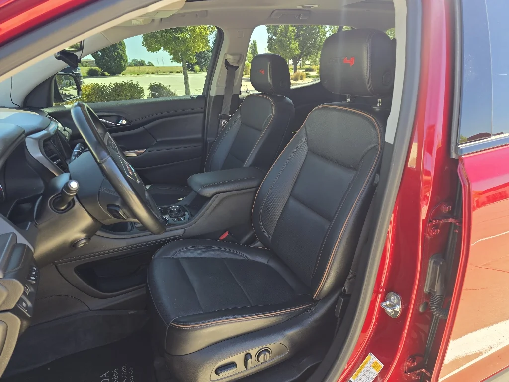 Used 2023 Volcanic Red Tintcoat GMC AT4 image 13