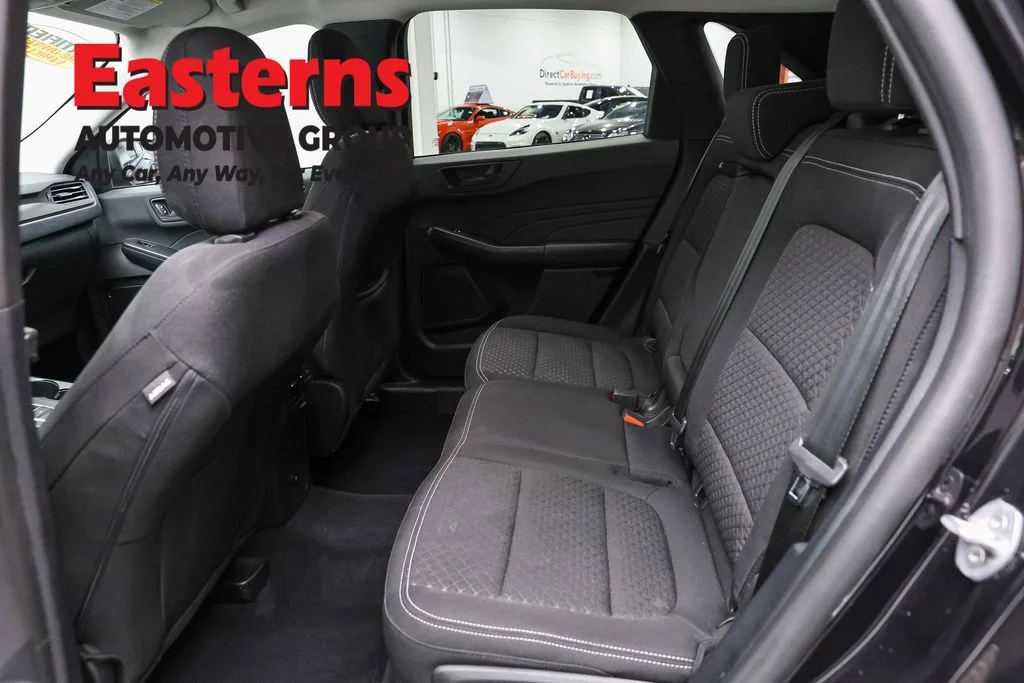Used 2023 Black Ford Active image 21