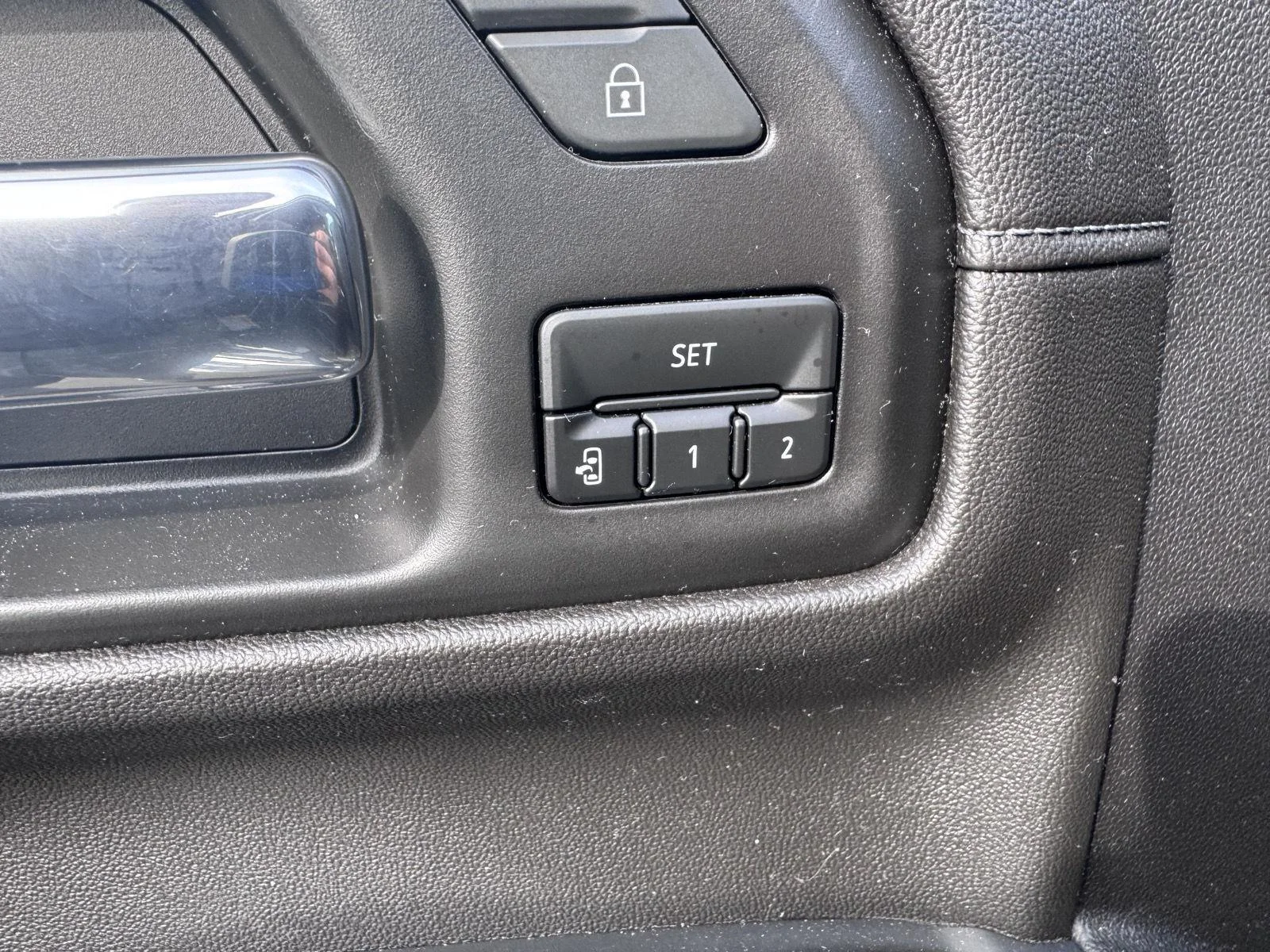 Used 2022 Black Chevrolet High Country image 13