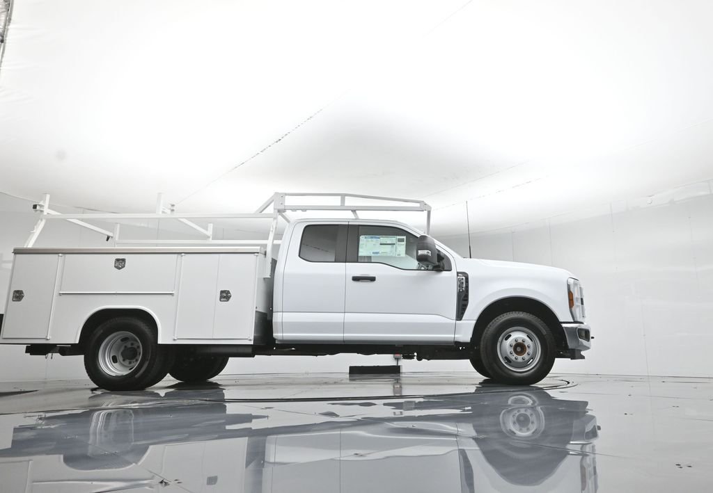 New 2026 Oxford White Ford XL image 52