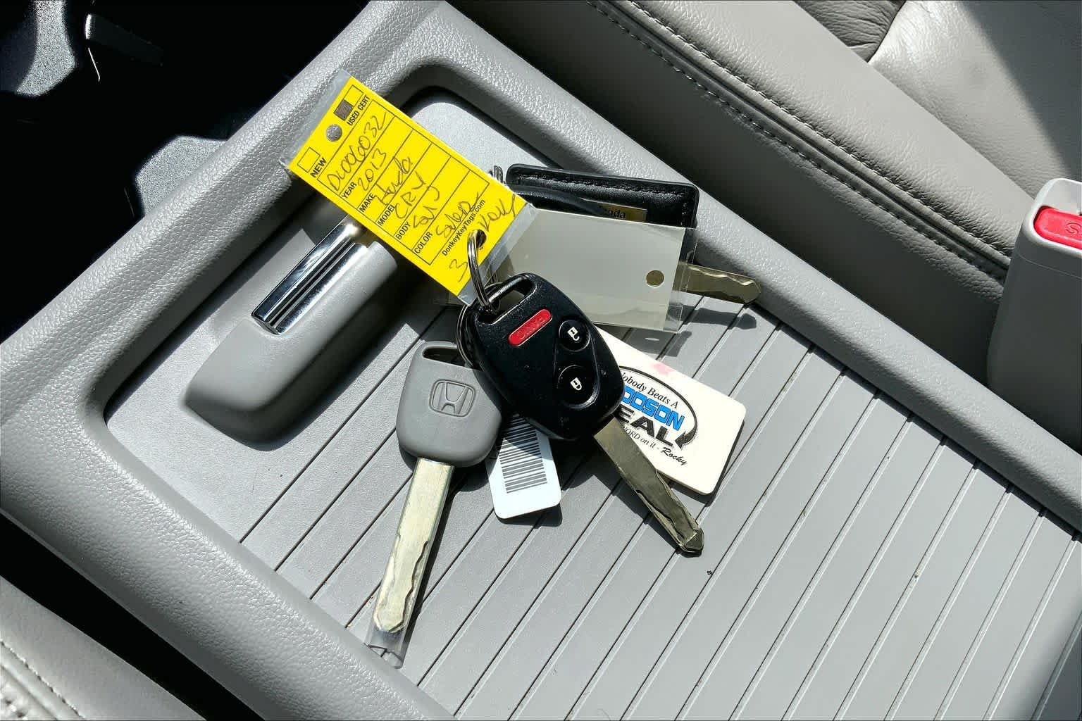 Used 2013 Alabaster Silver Metallic Honda EX-L image 15