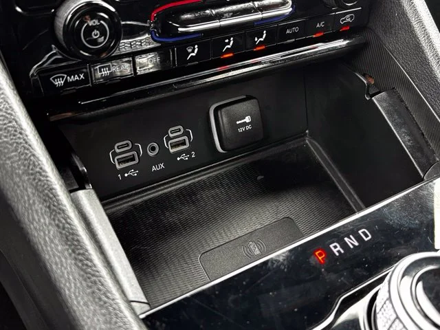 Used 2024 White Jeep Altitude image 16