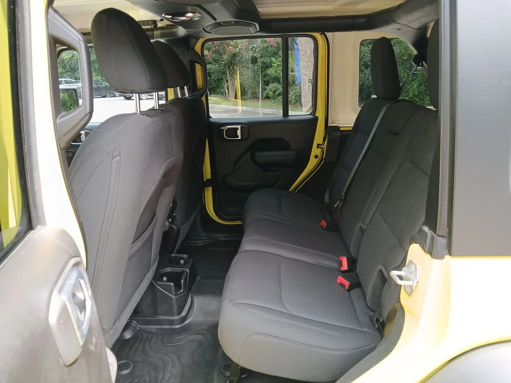 Used 2023 Yellow Jeep Sport S image 26