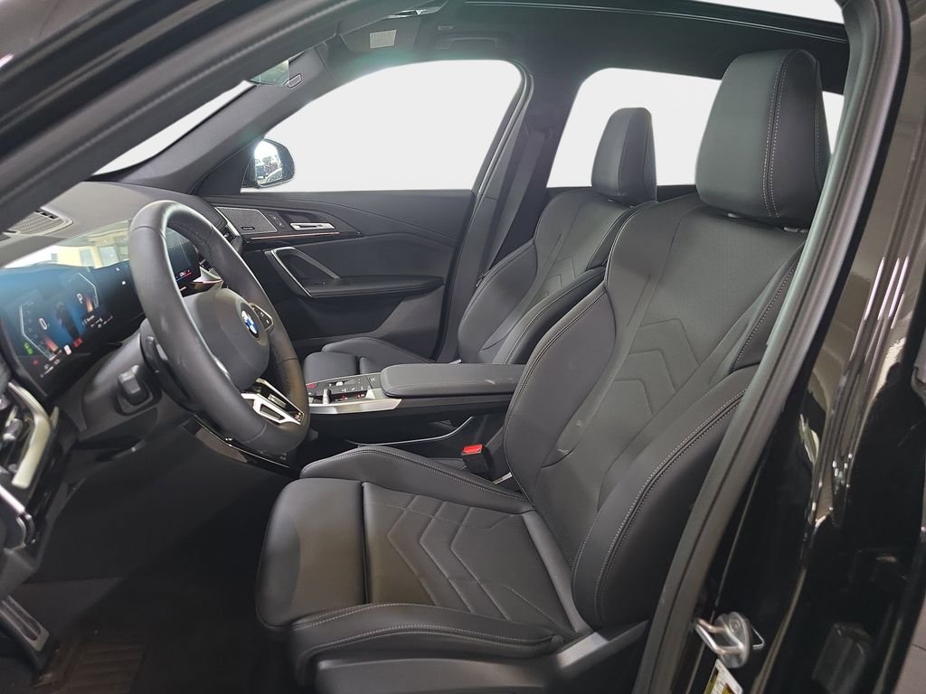 New 2026 Black Sapphire Metallic BMW xDrive28i image 12