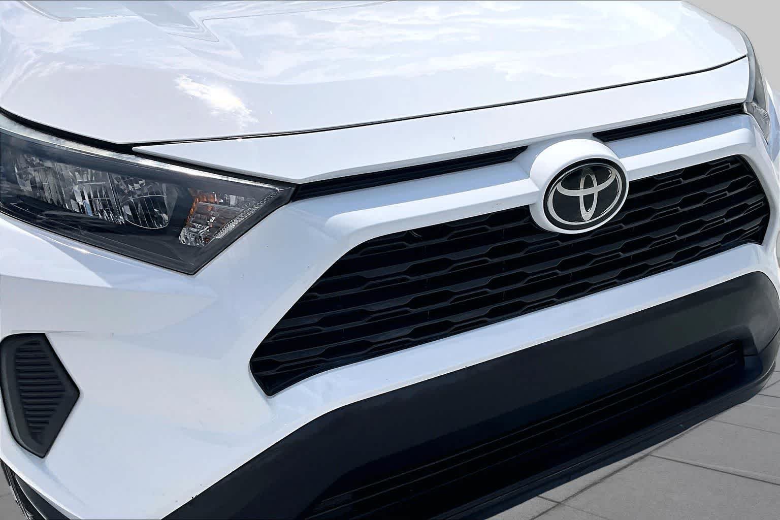 Used 2021 Super White Toyota LE image 30