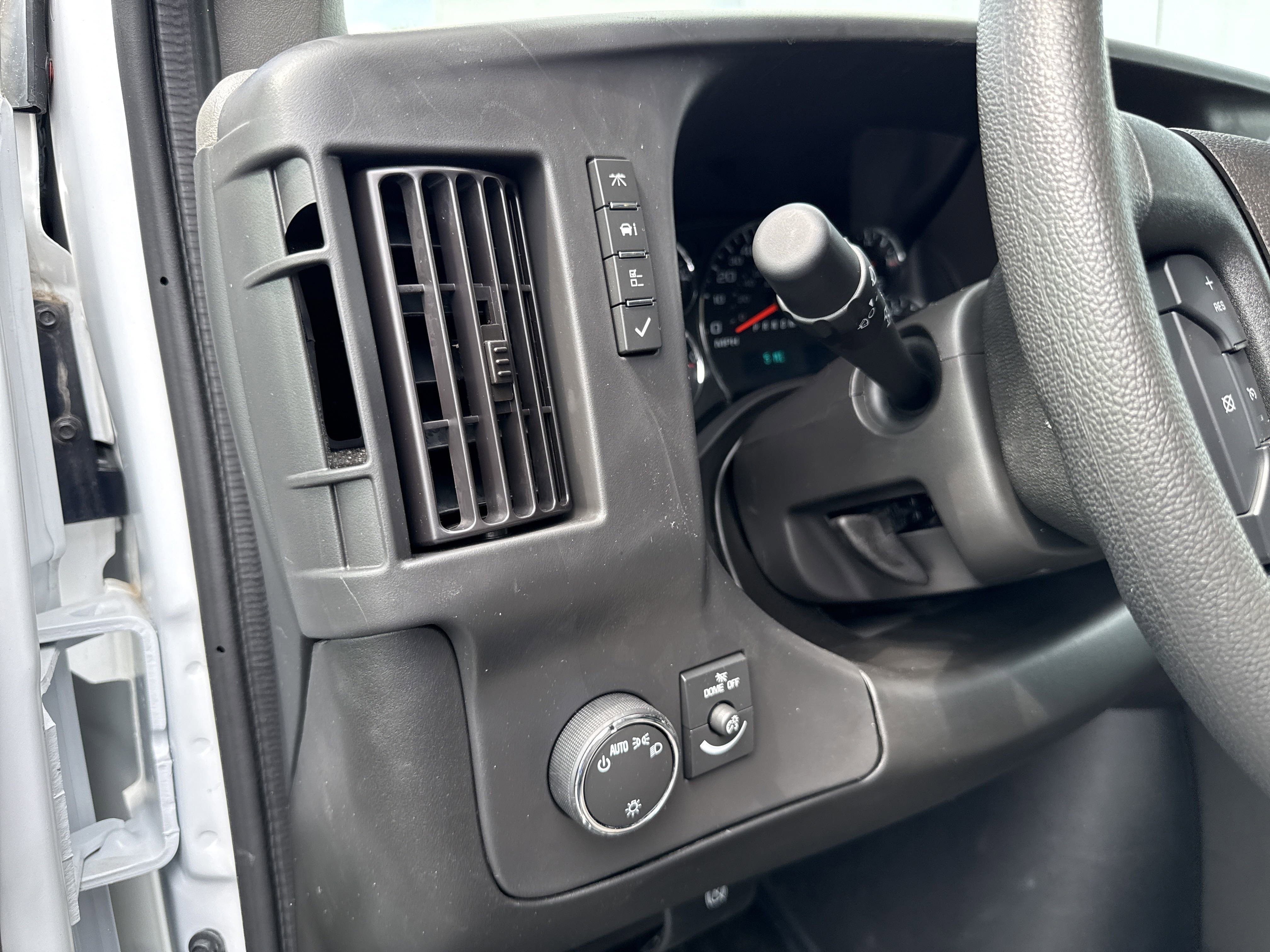 2025 Chevrolet Express Cargo Work Van - Photo 13