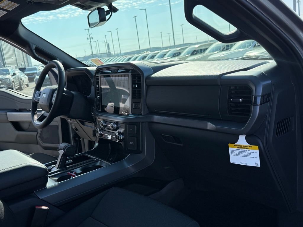 New 2026 Iconic Silver Metallic Ford XLT image 16
