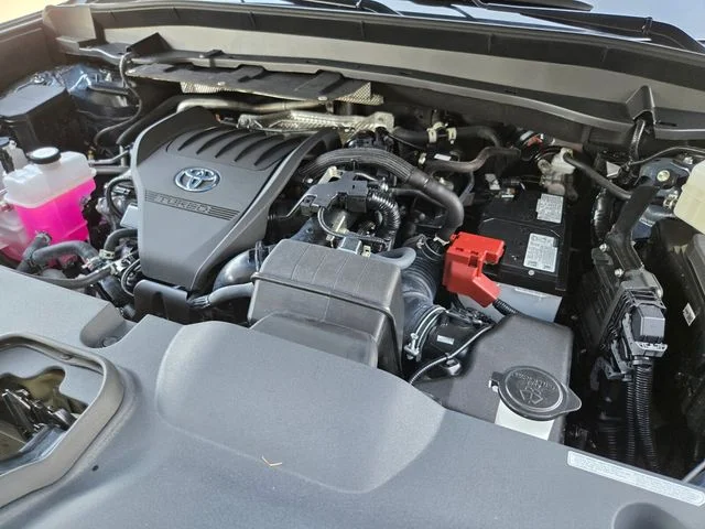 Used 2024 White Toyota XLE image 23