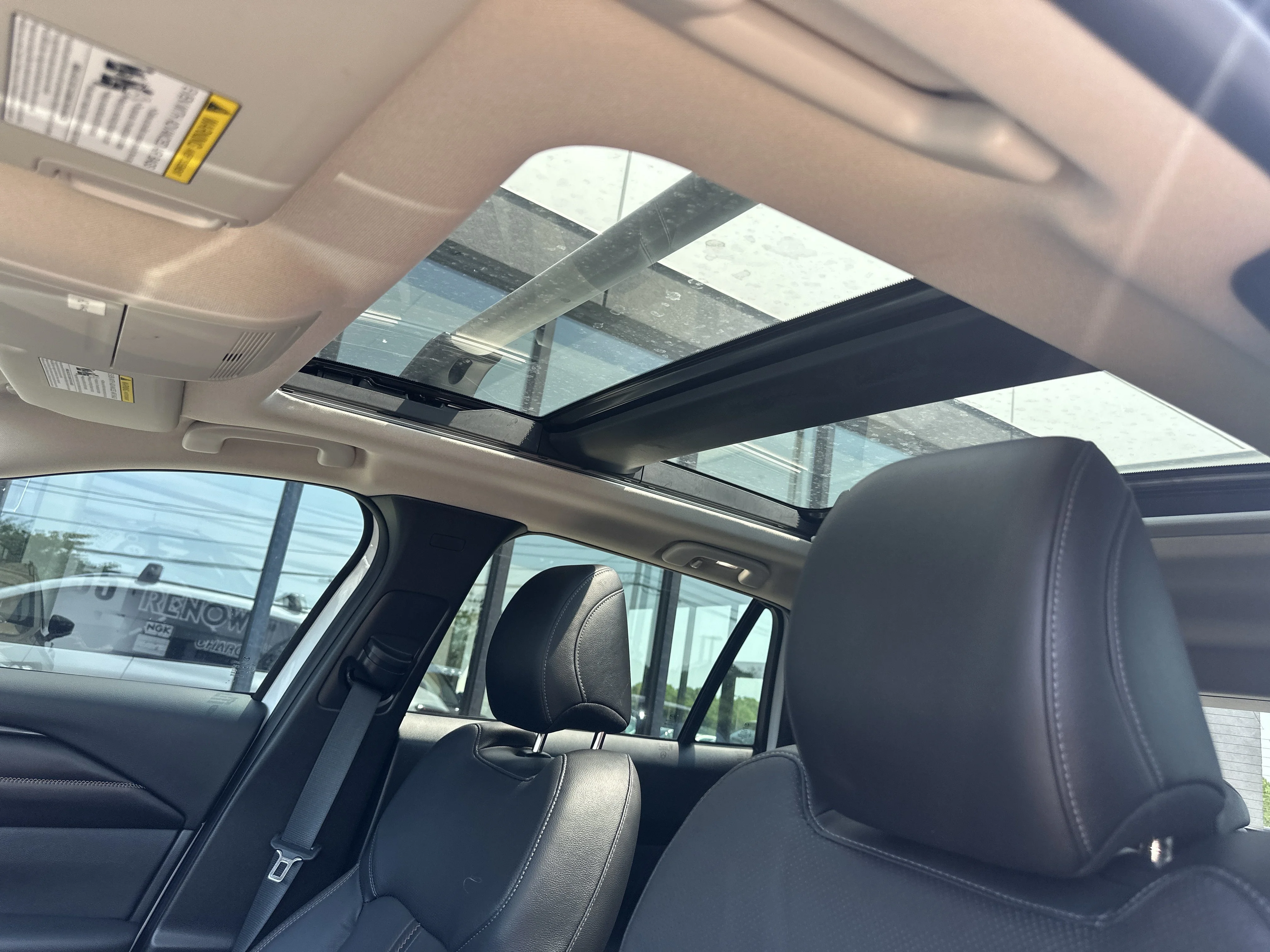 Certified Used 2023 Wind Chill Pearl Mazda 2.5 S Premium Plus Package image 4