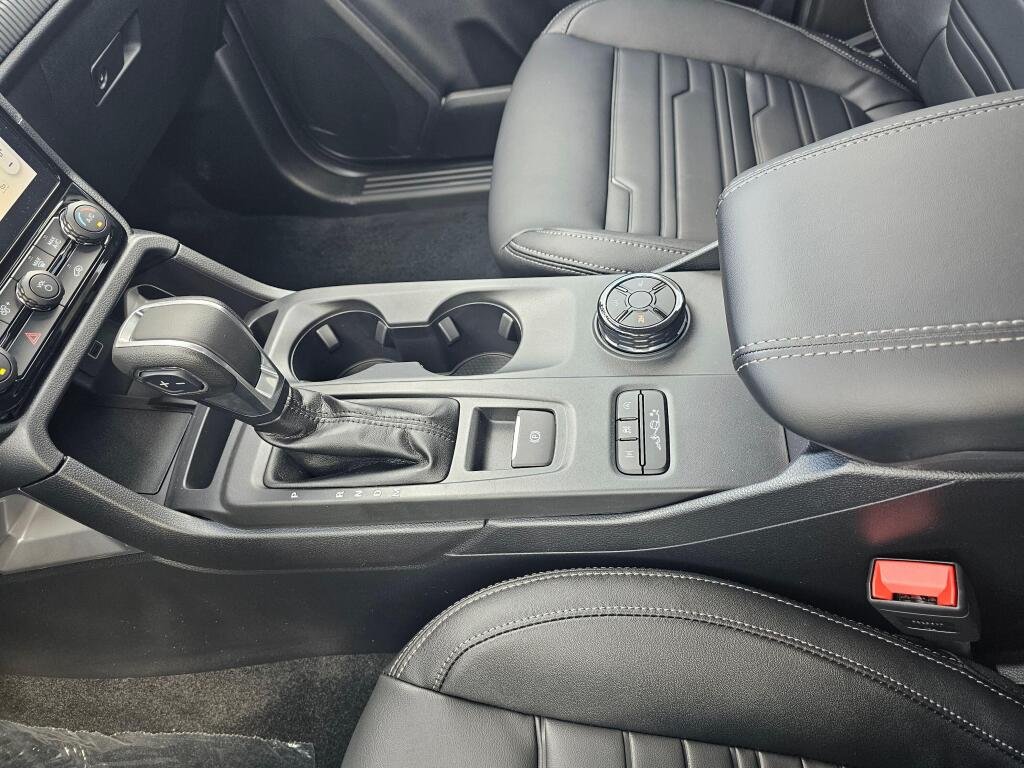 New 2026 Avalanche Ford Lariat® image 28