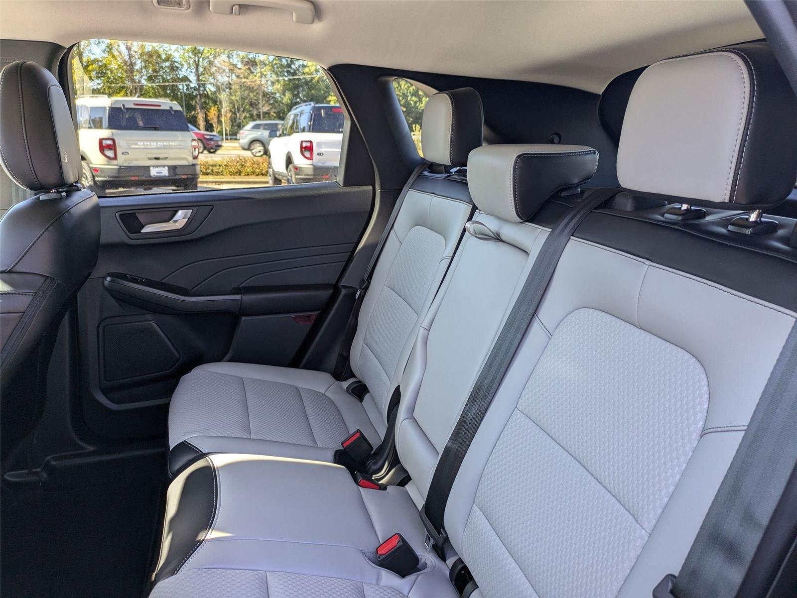 New 2025 Vapor Blue Metallic Ford PHEV image 30