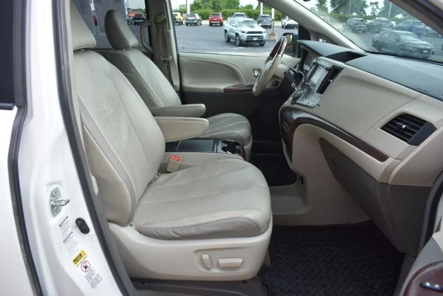 Used 2012 White Toyota Limited image 26
