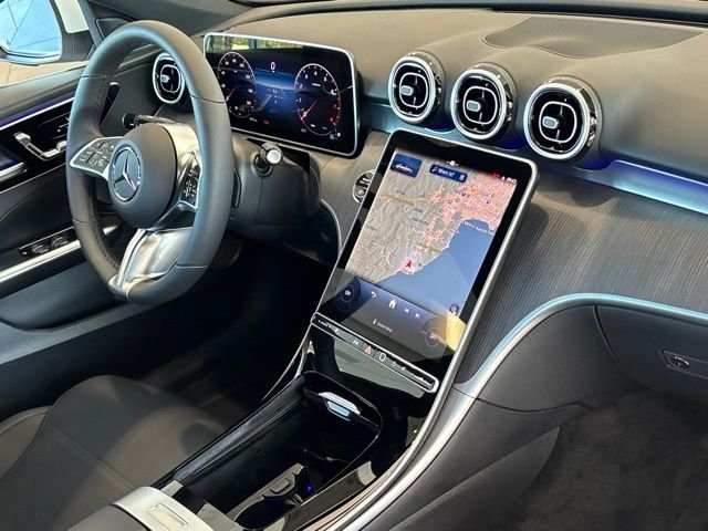 New 2026 MANUFAKTUR Moonlight White Metallic Mercedes-Benz C 300 image 25