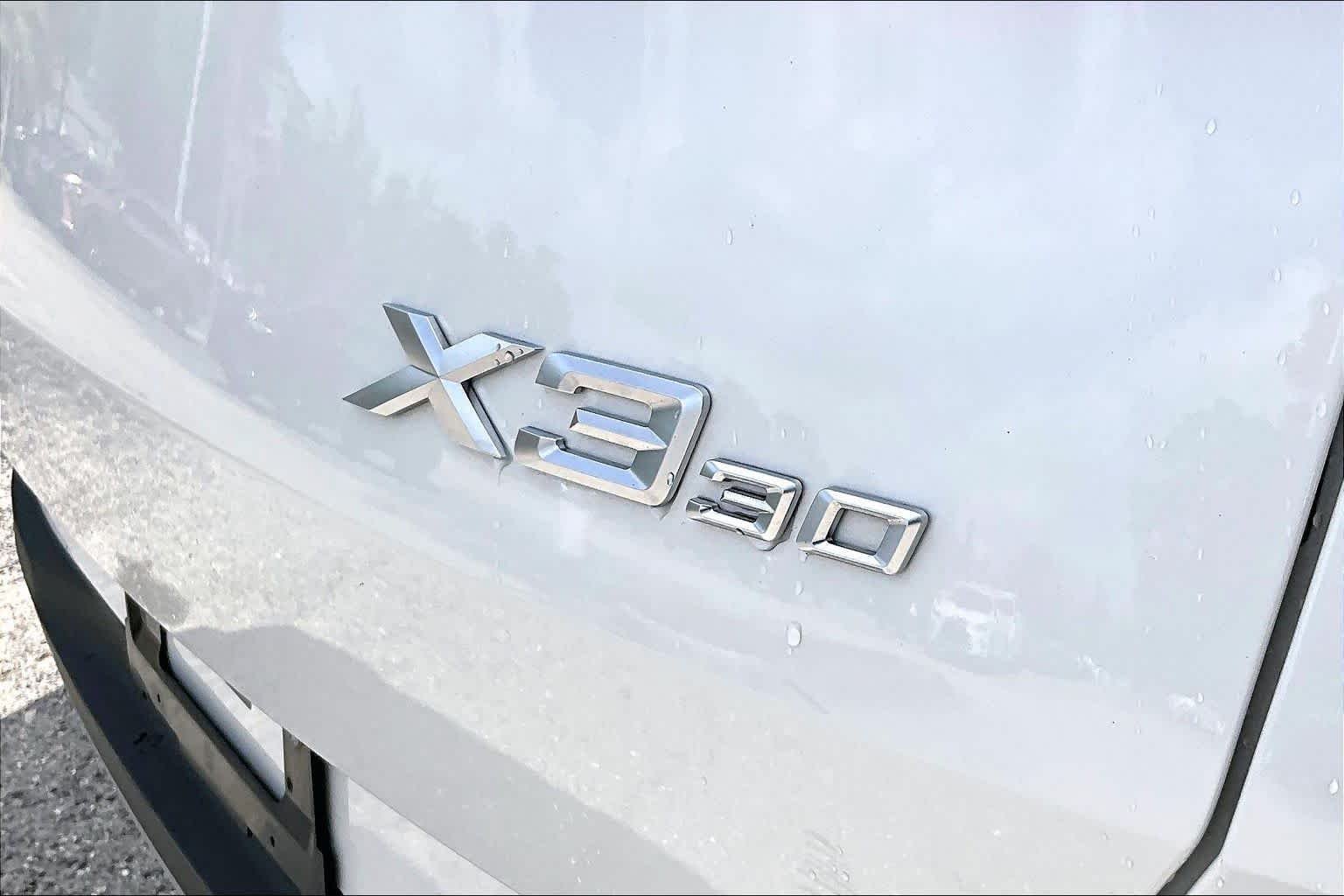 Used 2026 Alpine White BMW 30 xDrive image 18