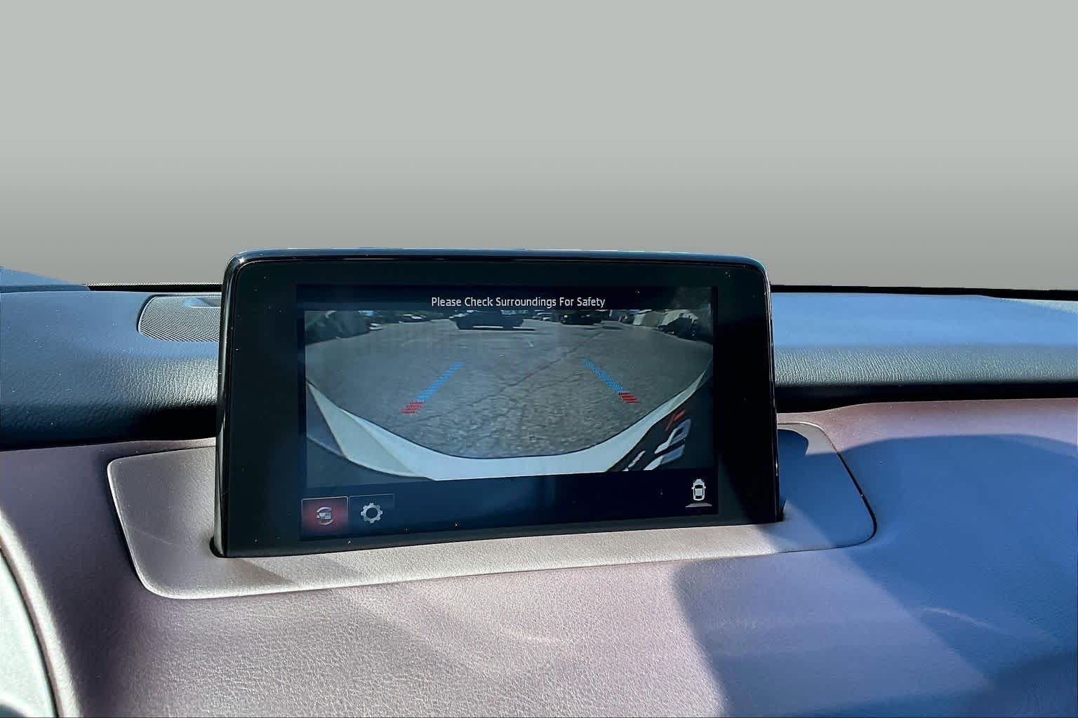 Used 2019 Snowflake White Pearl Mica Mazda Grand Touring image 30