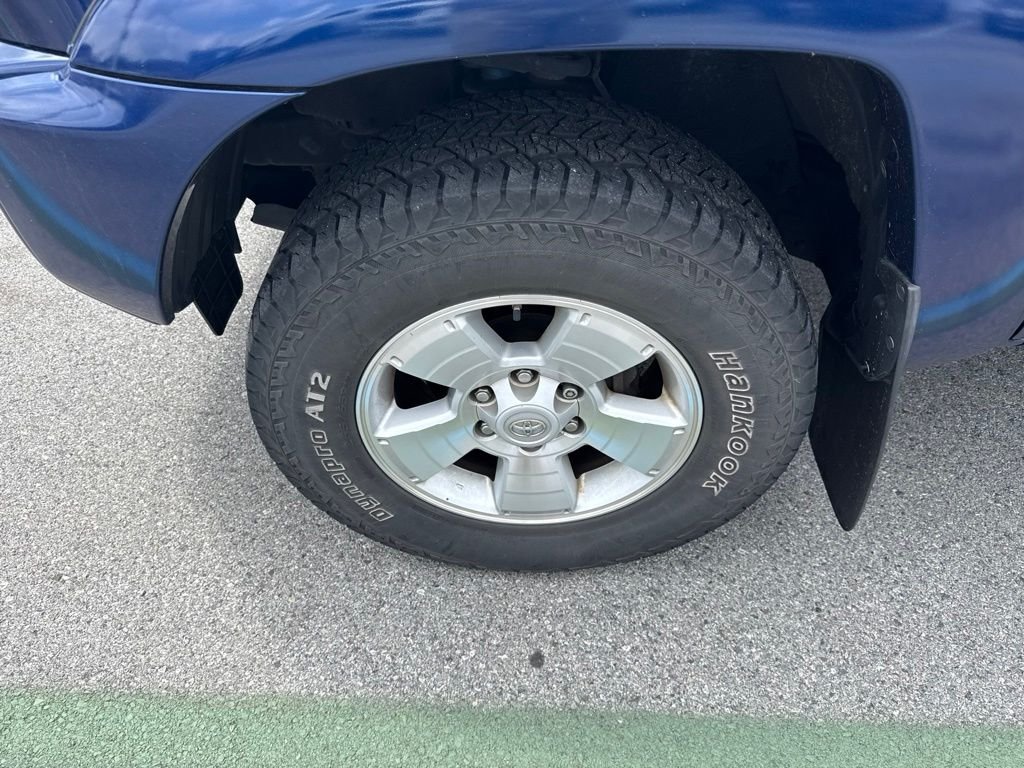 Used 2015 Blue Toyota Base image 4
