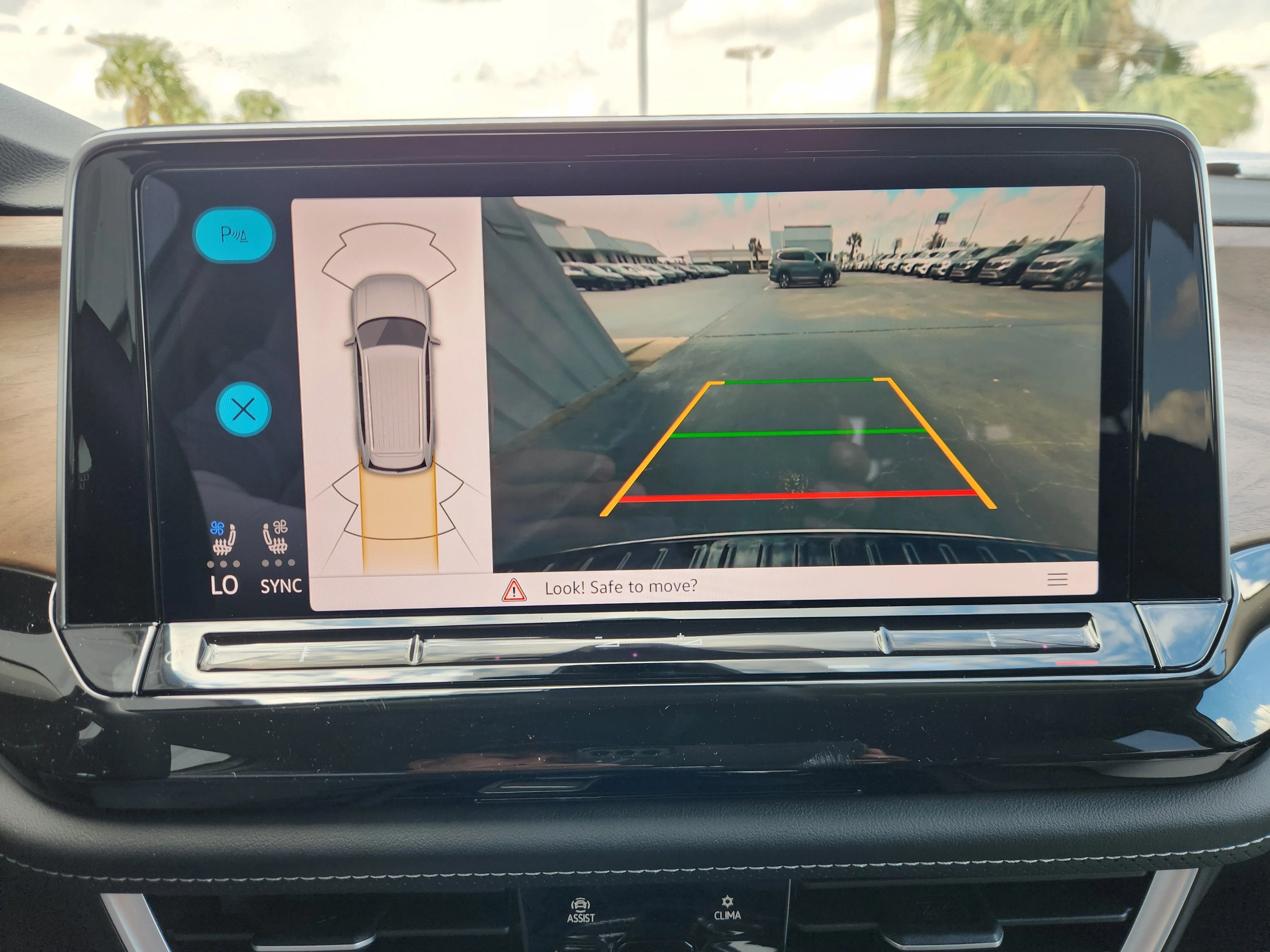 2026 Volkswagen Atlas SE w/Tech - Photo 12